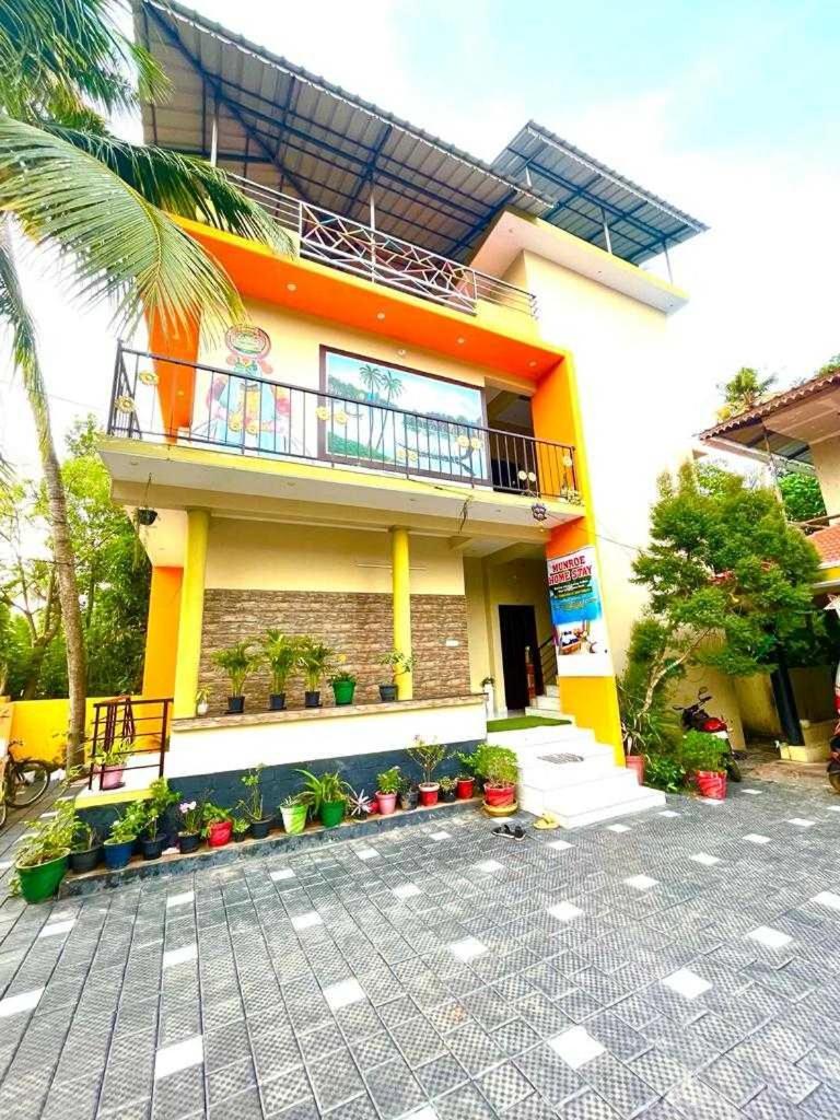 Hotel O Munroe Homestay Mundrothuruth Exterior foto