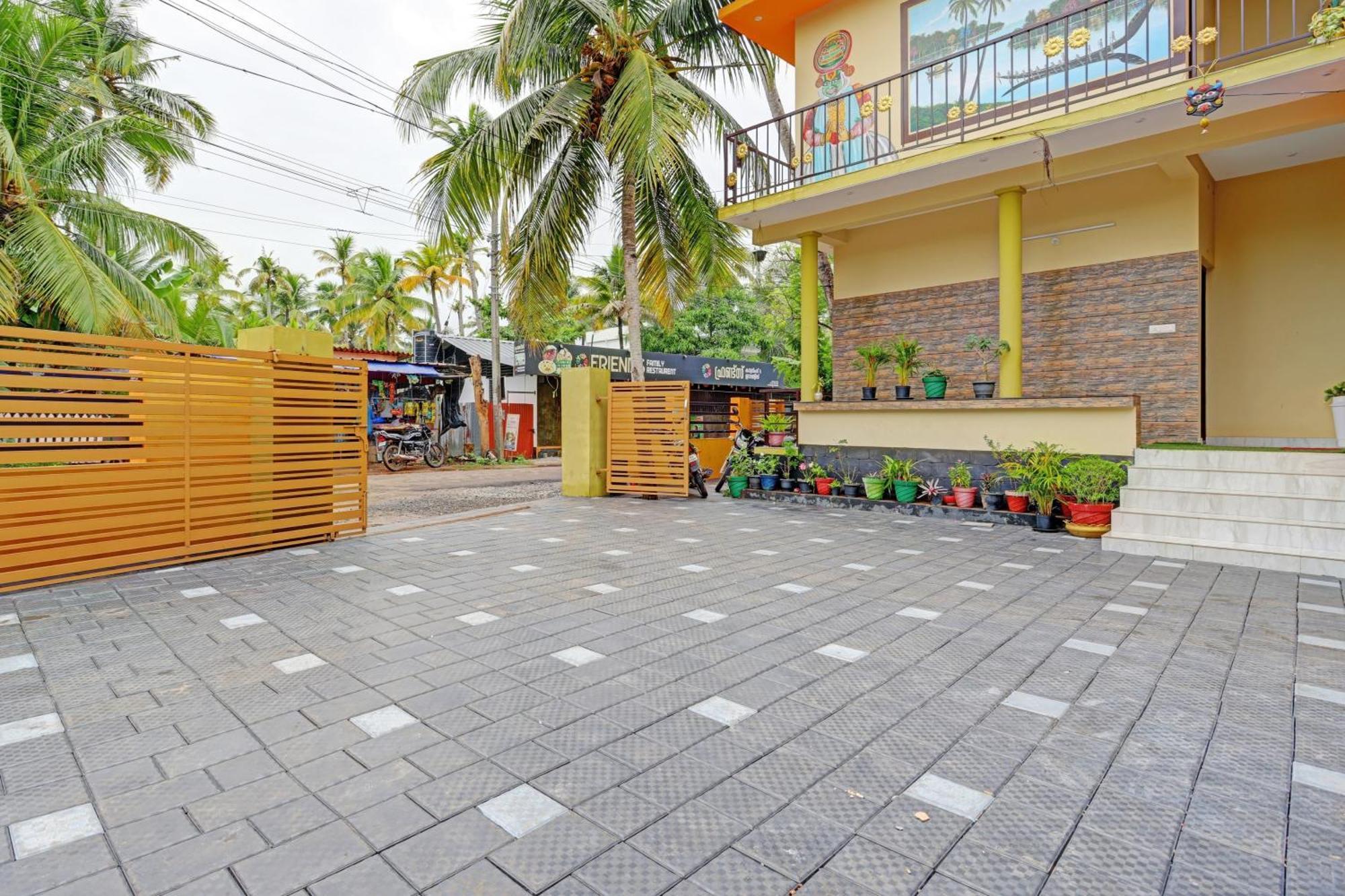 Hotel O Munroe Homestay Mundrothuruth Exterior foto
